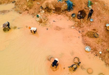 Le NAIMOS, nouvel outil de répression du Ghana contre l'exploitation minière illégale