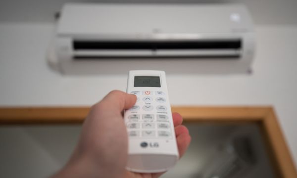 Canicule : pourquoi les Français sont-ils encore frileux à l'idée d'installer la clim ?