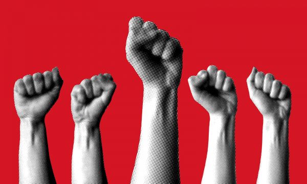 « Les Têtes hautes » de Martin Thibault : un premier roman introspectif sur le sens du devoir syndical