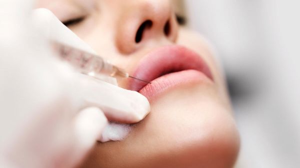 Injections sauvages : « Dr Sorokyna » interpellée à Paris pour exercice illégal de la médecine