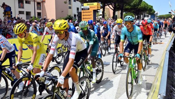 "Je suis coincé tous les ans avec le Tour de France" : le triple maillot jaune Tadej Pogacar va-t-il zapper la Grande Boucle ?