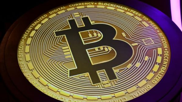 Le bitcoin s'est stabilisé à plus de 100.000 dollars: comment la cryptomonnaie peut-elle évoluer ces prochains mois?