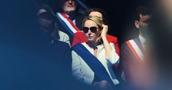 Marion Maréchal à nouveau assassinée politiquement par sa tante