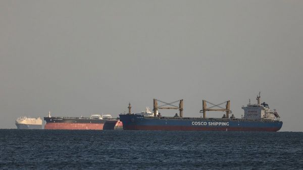Une barge chavire dans le golfe de Suez, au moins quatre morts