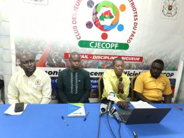Lancement officiel du Club des jeunes commerçants patriotes du Faso à Ouagadougou