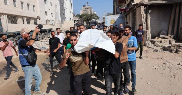 Artistes, journalistes, ingénieurs... Que sait-on des victimes de la frappe israélienne sur le café Al-Baqa, à Gaza ?