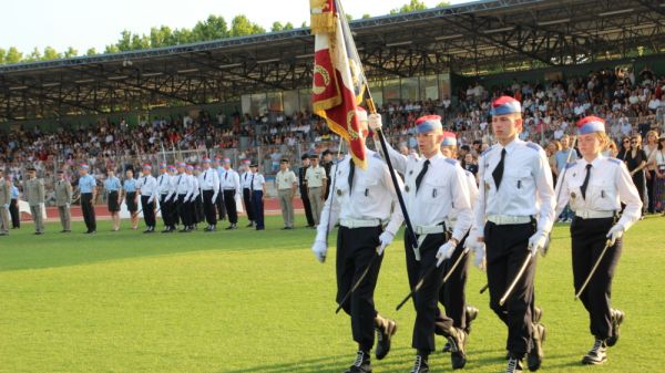 "On développe un projet de vie" : le lycée militaire d'Aix-en-Provence célèbre la fin d'année scolaire