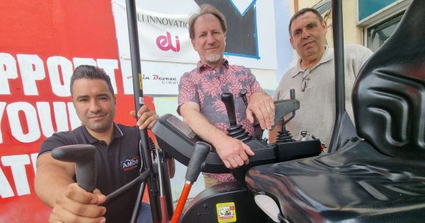 Isère. Ils ont inventé l'antivol universel pour les engins de chantier : « Le système fonctionne sur 99 % des engins »