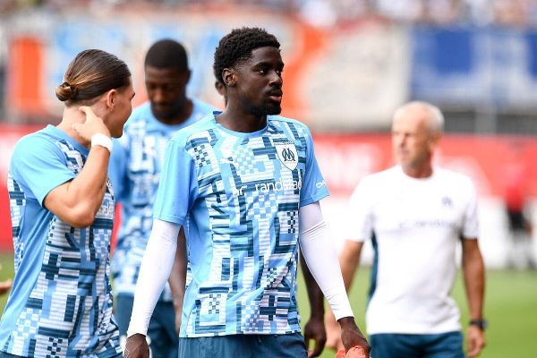 L'OM officialise le départ d'un défenseur prometteur