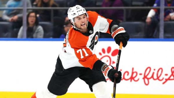 Grave infection au coude: Tyson Foerster pourrait rater le début de la prochaine saison