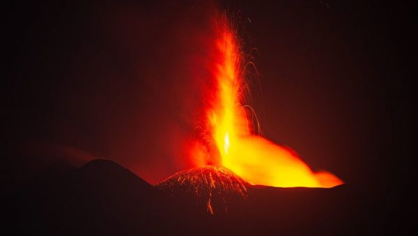 Les volcans d'Auvergne sur le point de se réveiller ? Cette étude révèle la présence de magma en profondeur et une activité sismique atypique