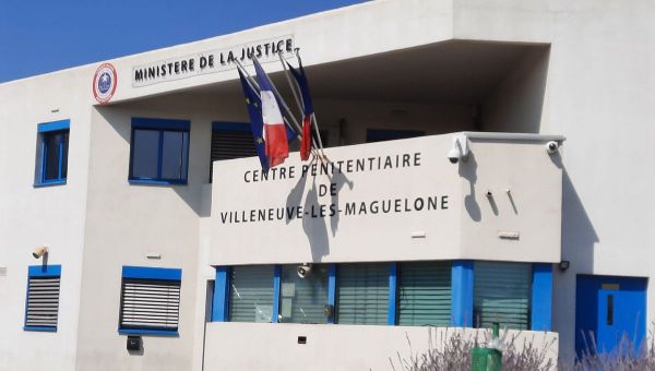 "Avec quatre détenus par cellule, on explose" : les surveillants de prison mobilisés à Villeneuve-lès-Maguelone