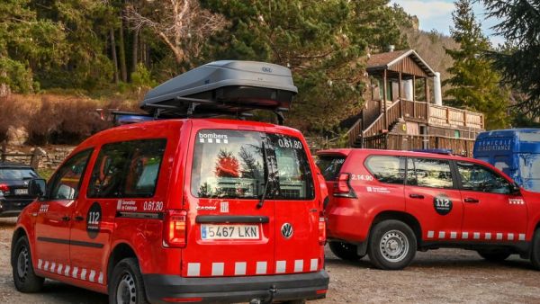 Une explosion a provoqué l'incendie... Brûlé à 50 %, il a mis le feu à sa voiture en installant un autoradio