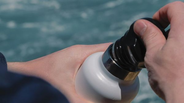 Il buvait dans la même bouteille isotherme depuis une dizaine d'années... Un homme succombe après avoir été intoxiqué au plomb