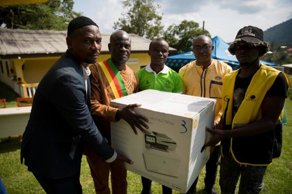Cameroun : la Fondation MTN dote le centre jeunes Jvepi-Fomack Ngambé en matériel numérique