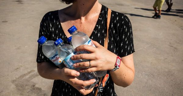 L'épisode de canicule touche à sa fin, un attentat masculiniste revendiqué déjoué, l'Iran suspend sa coopération avec l'AIEA... L'actu de ce mercredi 2 juillet