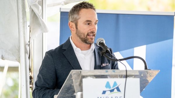 Décès soudain du maire de Mirabel: «Ça m'a scié les jambes», s'attriste le président de l'UMQ