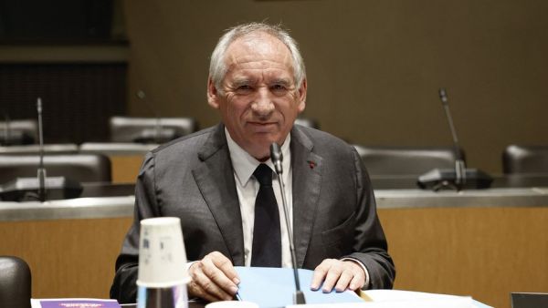 Affaire Bétharram : Bayrou ne sera pas poursuivi en justice pour "faux témoignage", Braun-Pivet juge "sans objet" la demande du rapporteur de la commission d'enquête