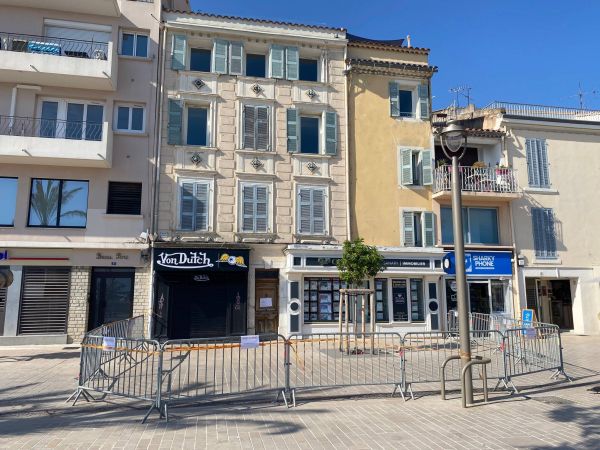 Un immeuble frappé de fragilité évacué sur le port de Sanary