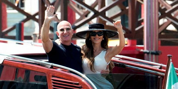 Jeff Bezos et Cie, la folle vie des ultrariches