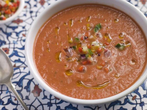 Soupes d'été : hydratantes, vitaminées et prêtes en un rien de temps