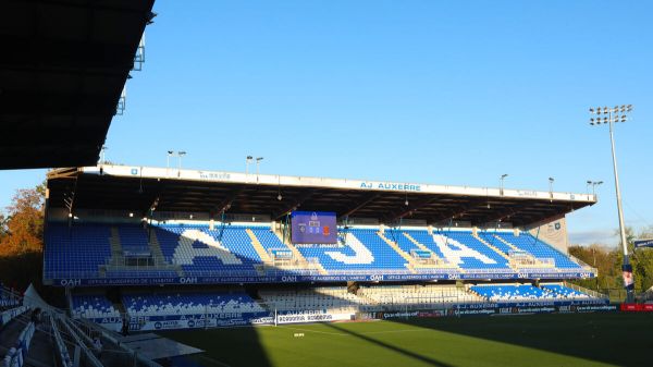 Un ouvrier meurt sur un chantier du stade de l'AJ Auxerre, la canicule en cause ?