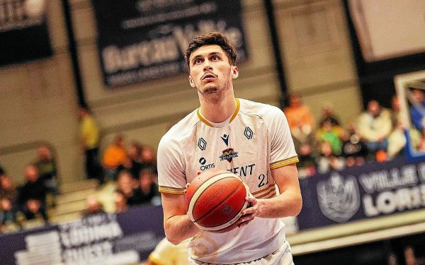 L'ailier Adrien Sclear prolonge au Cep Lorient