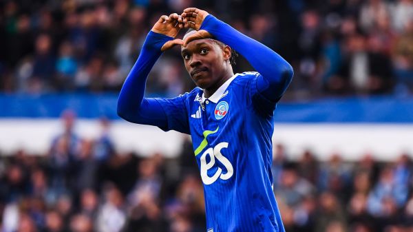 Strasbourg: la clause qui aurait pu permettre à Chelsea de rapatrier Emegha cet été