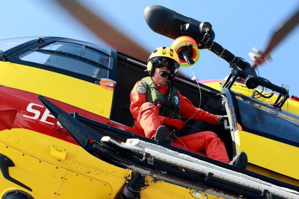 Un pilote de deux-roues gravement blessé dans un accident près de Grasse et évacué par hélicoptère