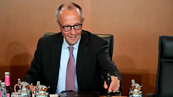 En Allemagne, la phrase du chancelier Friedrich Merz sur le drapeau LGBT+ ne passe pas