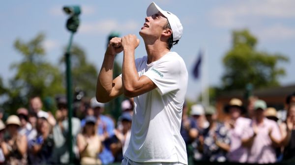 Wimbledon: la belle histoire de Tarvet, qui n'a pas le droit de toucher l'intégralité de son prize-money, stoppée par Alcaraz