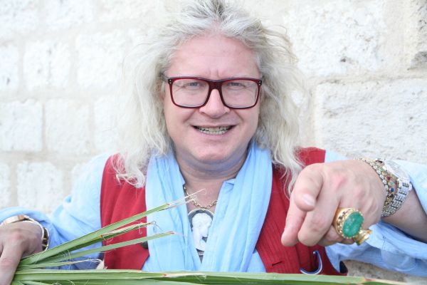 "Vieille p*te” : Line Renaud fête son anniversaire, Pierre-Jean Chalençon l'insulte copieusement