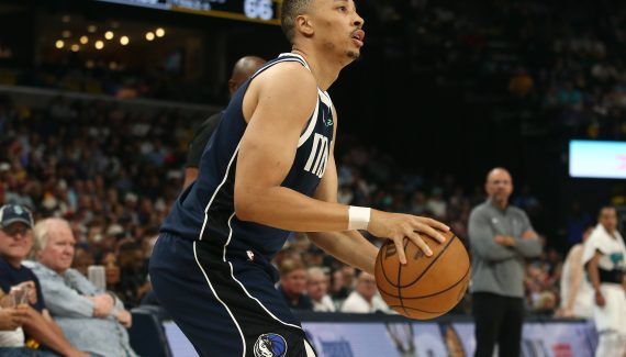 Dante Exum poursuit l’aventure chez les Mavs