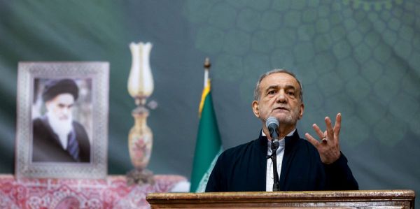Nucléaire: L'Iran suspend sa coopération avec l'AIEA