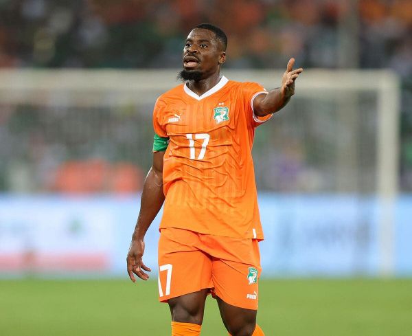 Aurier entame une grève de la faim pour éviter l'OM