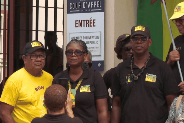 En Guyane, les deux leaders de l'association Trop Violans menacés d'interdiction de manifester