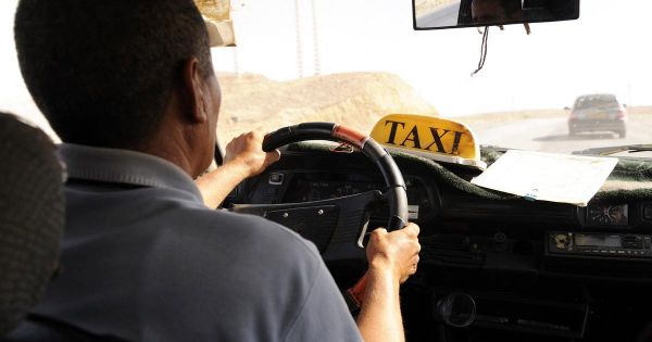 Les taxis d'Alger, refuges de la liberté d'expression