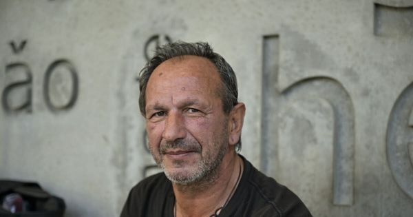 Métropole de Lyon. Ikea étudie la possibilité d'un emploi pour Jean-Pierre, ce sans-abri vivant devant le magasin de Vénissieux