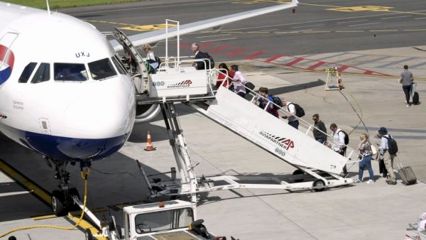 Départs en vacances : Montpellier, Marseille, Paris, Nice... le trafic aérien fortement perturbé dans les aéroports jeudi et vendredi