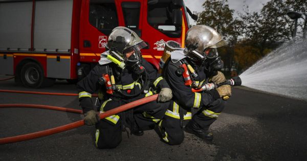 Hautes-Alpes. Trois bâtiments agricoles détruits par un incendie: 200 agneaux ont péri