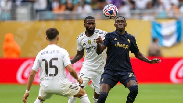 Mercato: la Juventus s'interroge sur Kolo Muani, selon la presse italienne