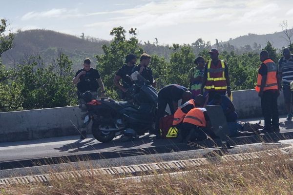 Un motard accidenté à Labattoir et pris en charge par les pompiers