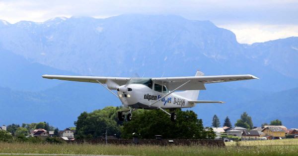 Crash d'un avion de parachutisme : 15 personnes blessées dont trois gravement