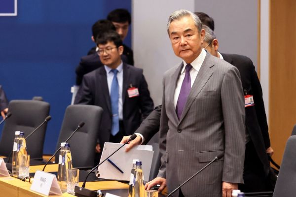La Chine exhorte l'Union européenne à éviter "la confrontation"