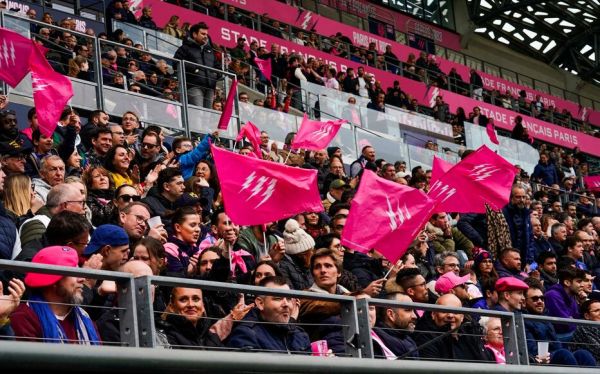 Les supporters du Stade-Français totalement dépités par le départ de JJ Van Der Mescht