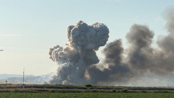 « Un type d'incident très rare » : sept personnes disparues après l'explosion d'un entrepôt de feux d'artifice en Californie