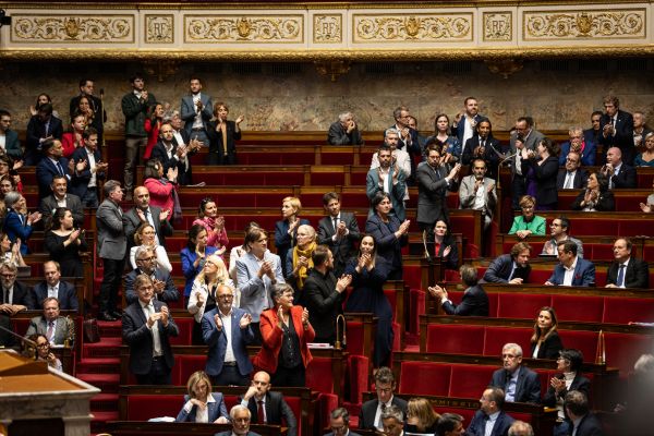 La gauche unitaire scelle une candidature commune pour 2027