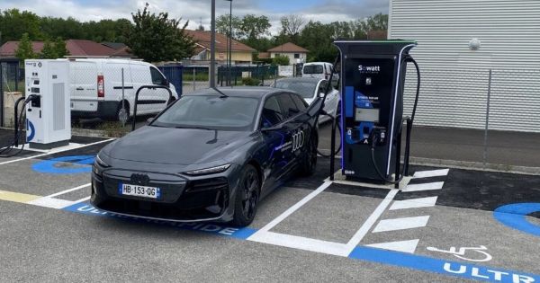 Sowatt Solutions inaugure une nouvelle station de recharge dans l'Ain