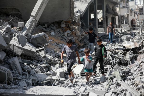 Gaza : 12 morts dans une frappe israélienne sur une école abritant des déplacés