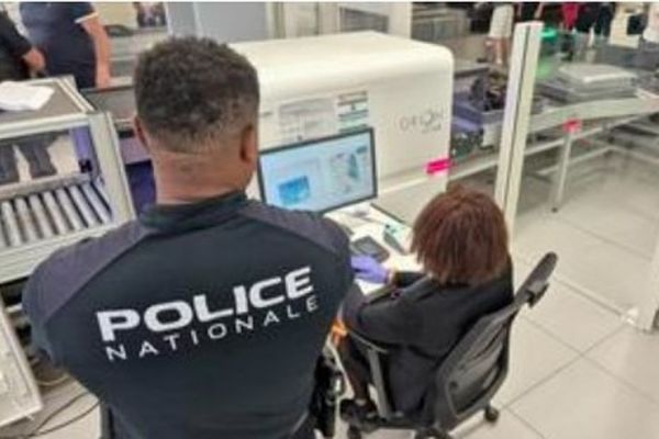 "100 % contrôle" contre le trafic de drogue en Martinique, 4 choses à savoir sur le dispositif